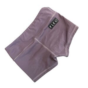FLEO Shorts‎ Womens XS Purple Compression 2.5" Inseam Running Yoga Workout Gym